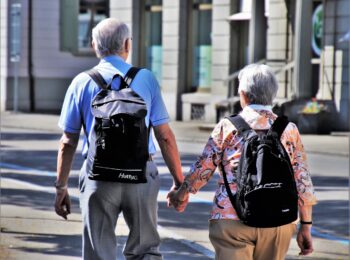 Senior Elderly People Couple  - pasja1000 / Pixabay
